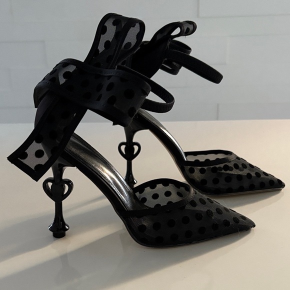 38 (US7) New Black Polka Dot Heart Heels - Picture 7 of 9